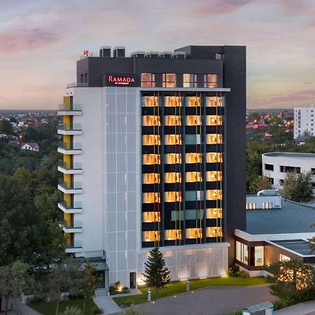 Ramada By Wyndham Slatina Parc Hotel Екстериор снимка