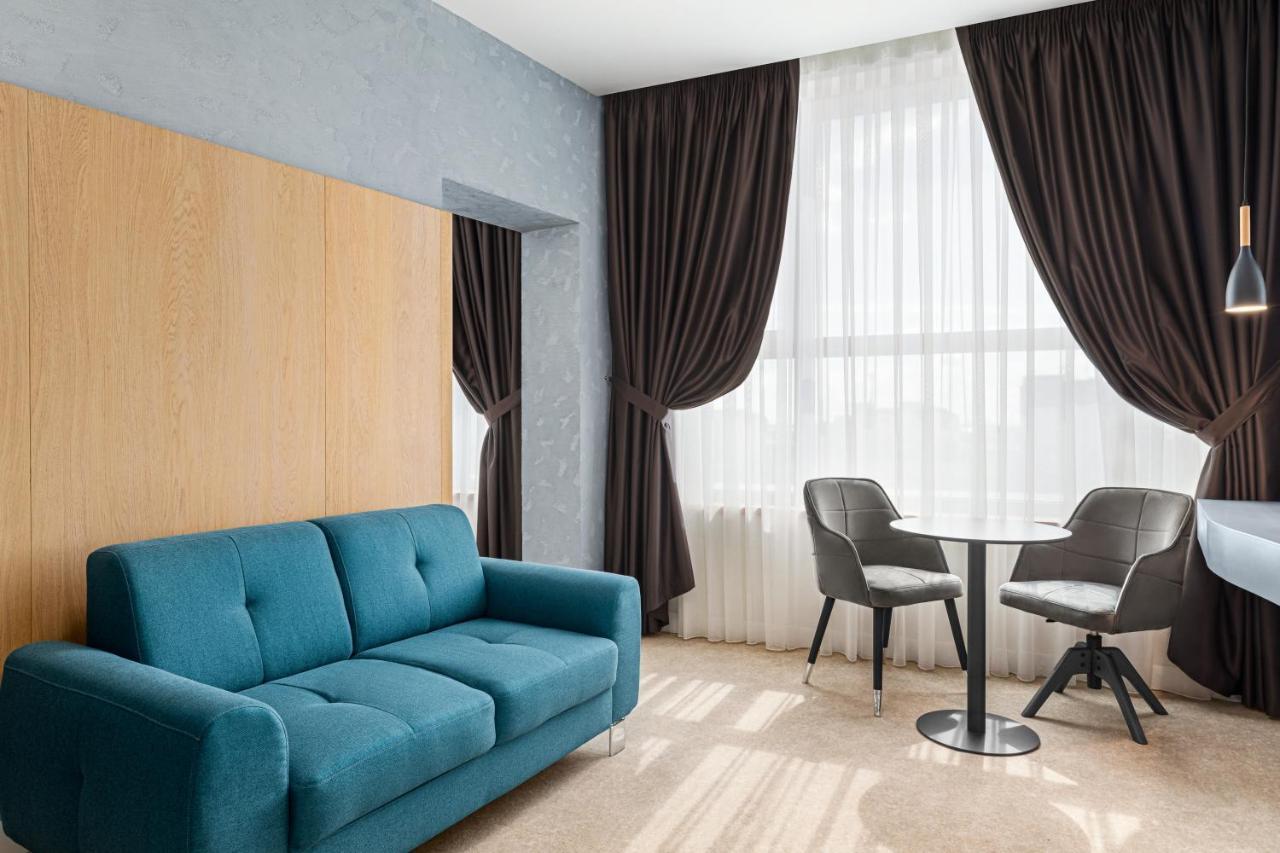Ramada By Wyndham Slatina Parc Hotel Екстериор снимка