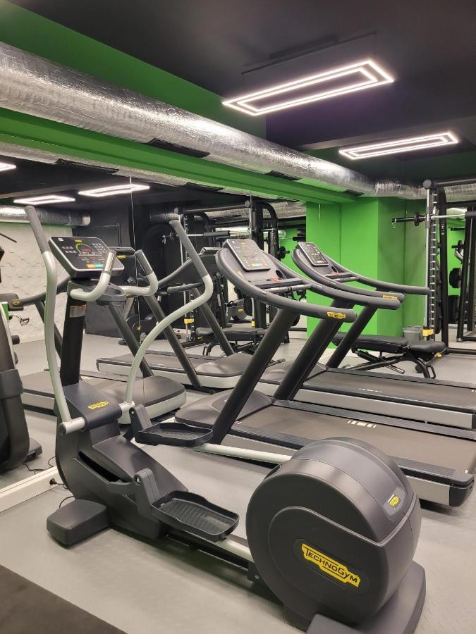 Ramada By Wyndham Slatina Parc Hotel Екстериор снимка